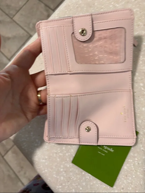 kate spade pale pink pebbled wallet with gold plaque - Picture 8 of 12